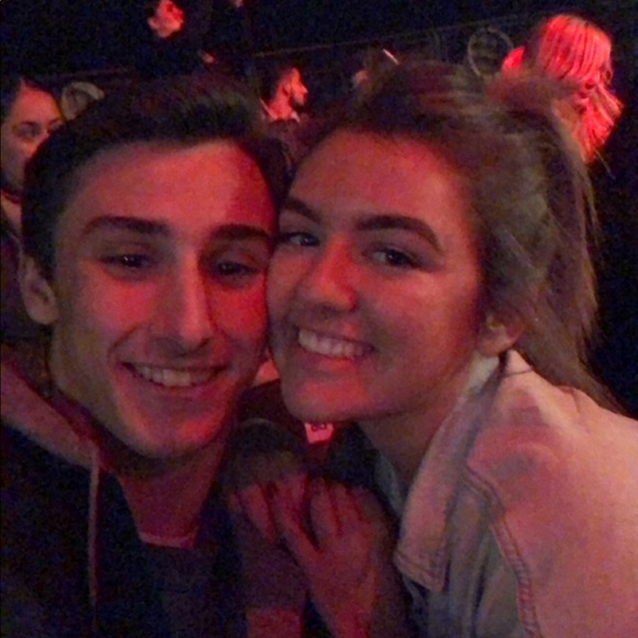 Meet the Posher Other - Meet your Posher, Nicolette